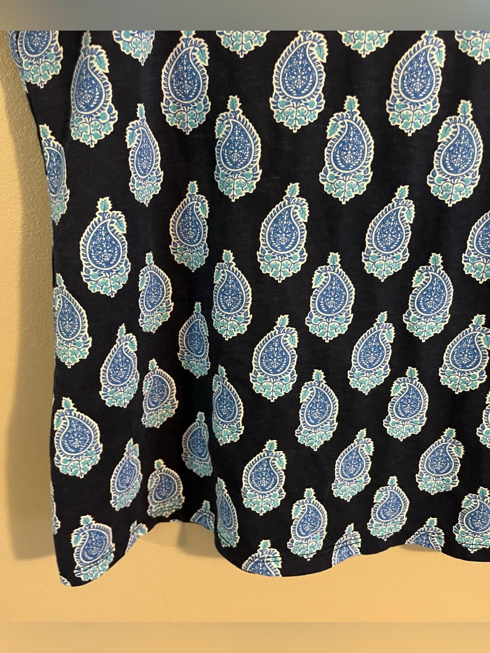 $6💙Bundled Crown & Ivy Shirt - Picture 4 of 6